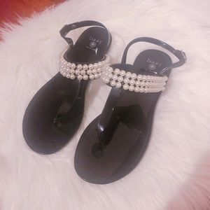 Dizzy Pearl-Embellished Jelly Thong Sandals